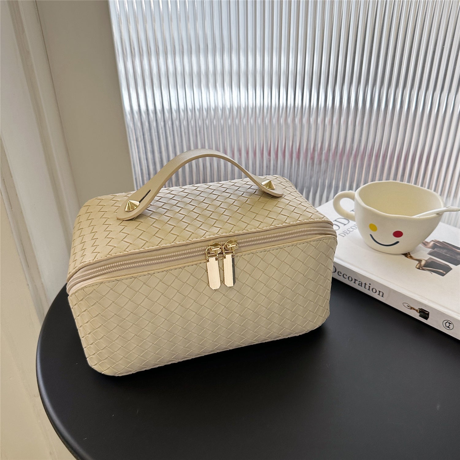 Synthetic Leather Woven Travel Makeup Bag